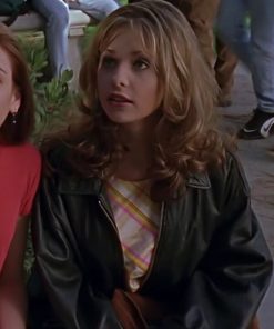 Sarah Michelle Gellar Black Jacket